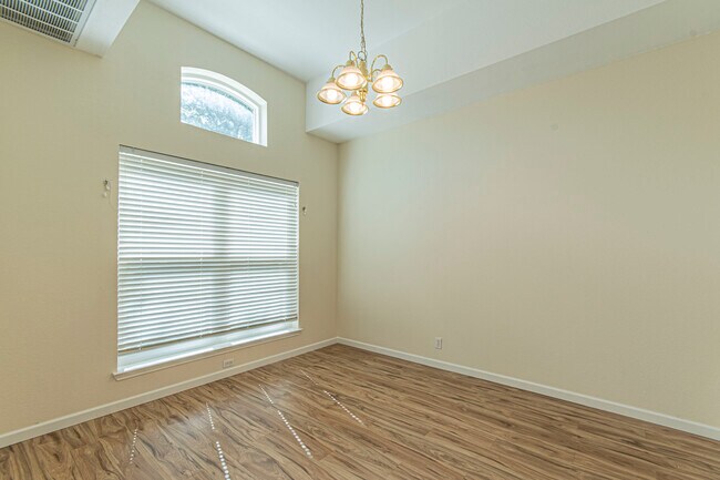 Photo - 2208 Portwood Bend Cove