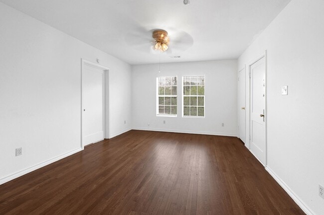 Photo - Perfect 2 Bed 1 Bath Home in Houston's Vibrant Hub! Unidad 4
