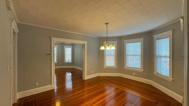 Photo - 2 Cambridge Ter Unit 1