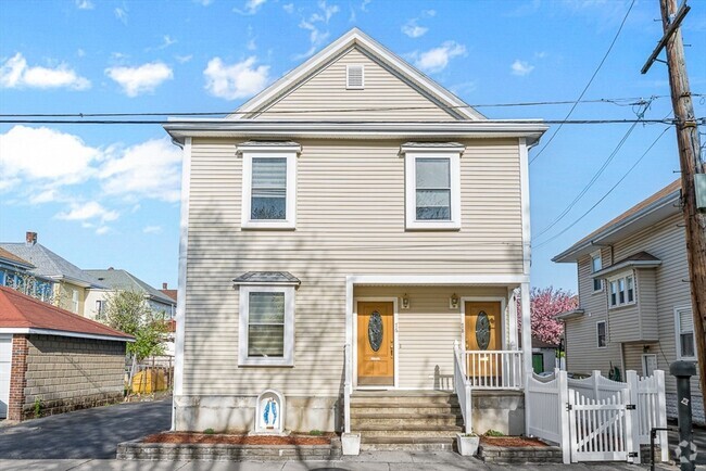 Building Photo - 76-78 Bradbury Ave Unit 78 Rental