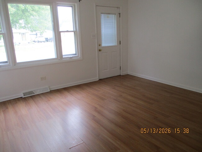 Photo - 9806 Marion Ave
