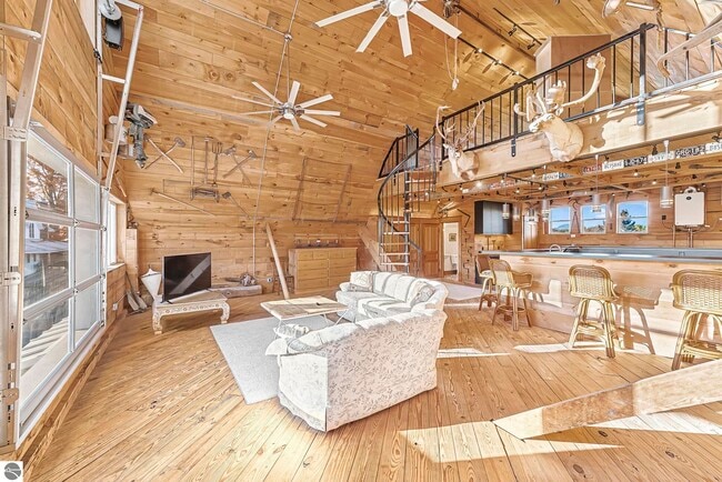 Photo - 0000 Montague Rd