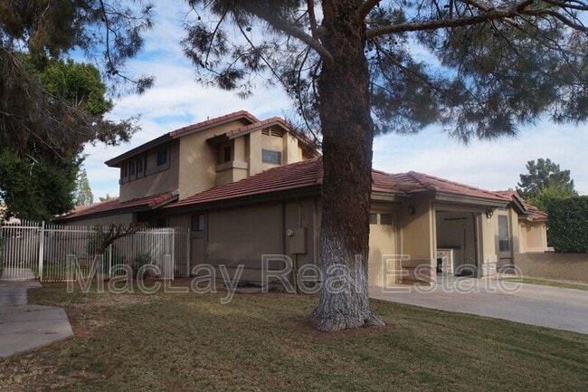 Building Photo - 5756 W Del Rio St