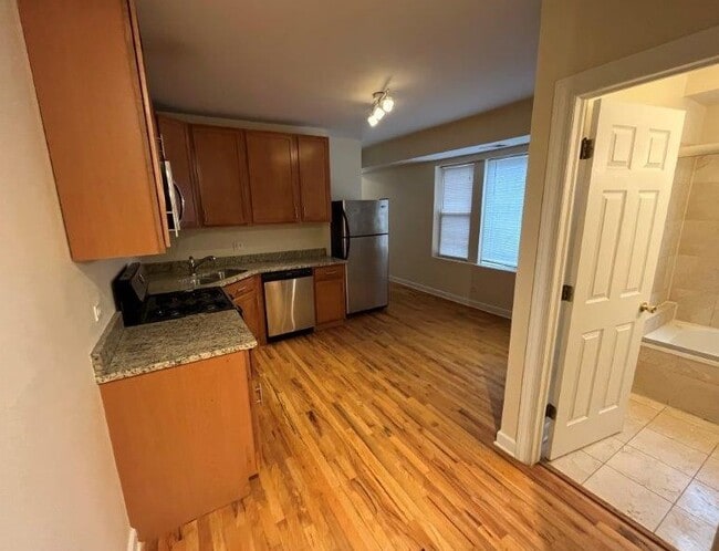 Photo - 4608 N Monticello Ave Unit 3