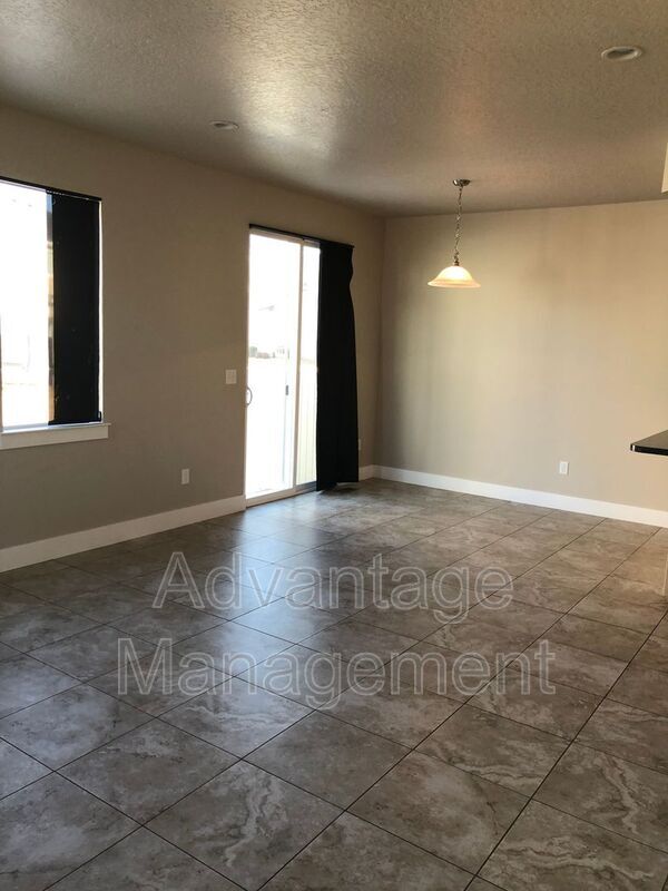 Photo - 3216 W Prairie Grass Dr
