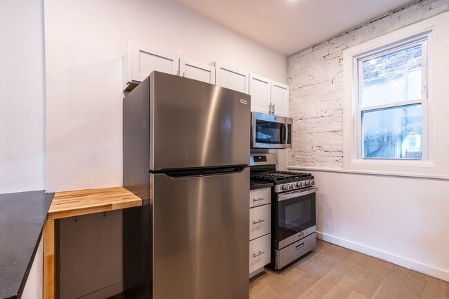 Photo - Urban Elegance in the Heart of the South Side
