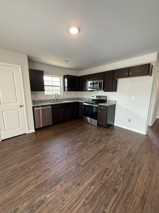 Photo - 132 Stratman Dr