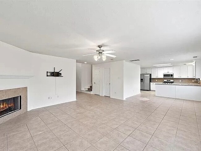 Photo - 20127 Broad Run Ln