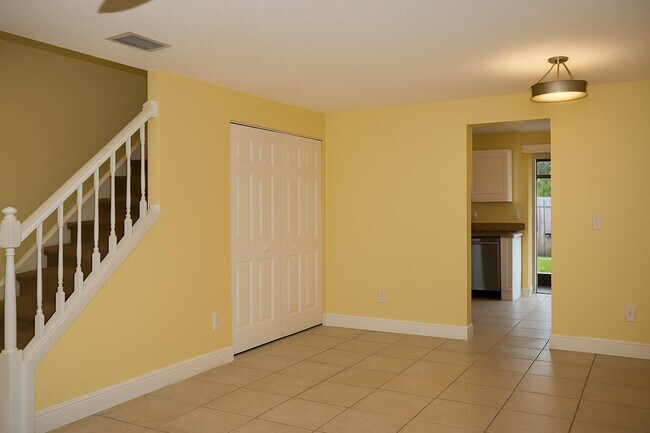 Photo - 416 Georgian Park Dr