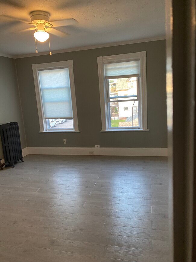 Photo - 48 John St Unit 2 floor