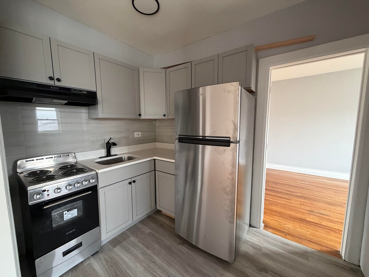 Photo - 6956 N Ashland Ave Unidad 403