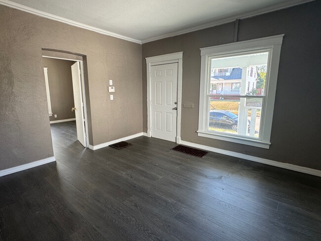 Photo - 303 Forest Ave