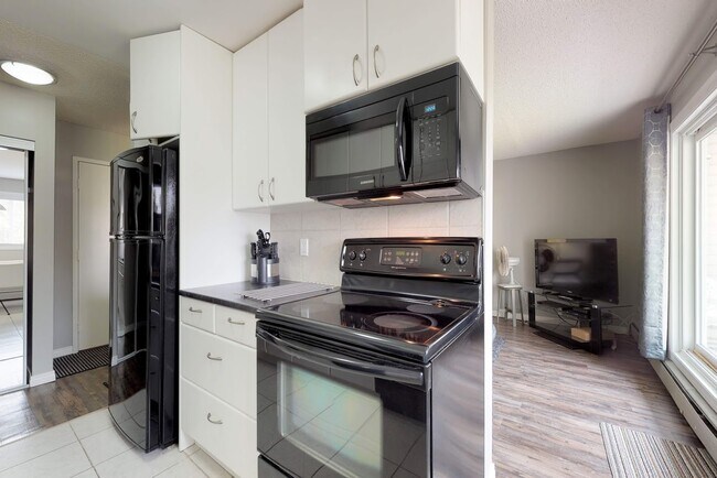Photo - 11245-11245-31 31 Ave NW