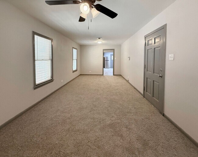 Photo - 203 Hot Wells Blvd