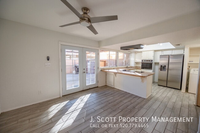 Photo - 1618 E Dunbar Dr