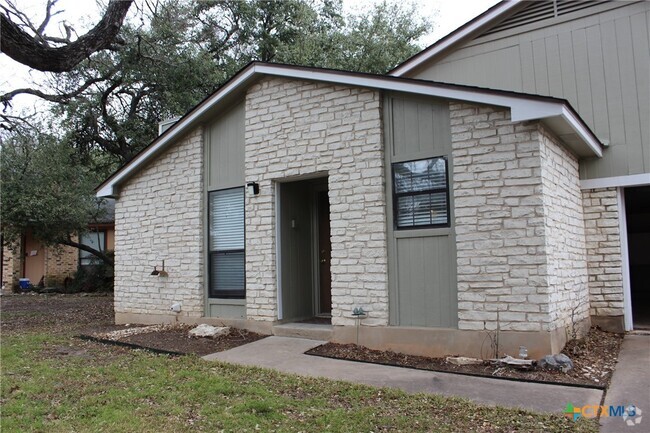 Building Photo - 6500 Columbia Oaks Ct Rental