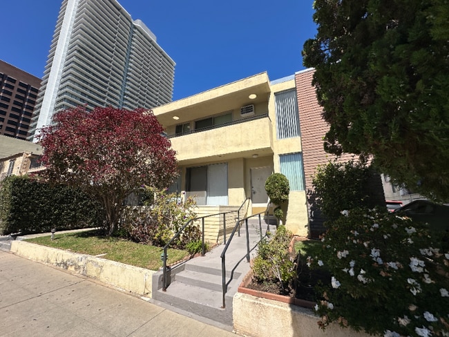 Photo - 1262 Granville Ave Unidad 9