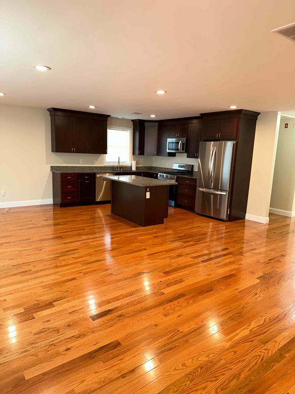 Photo - 32 Alaska St