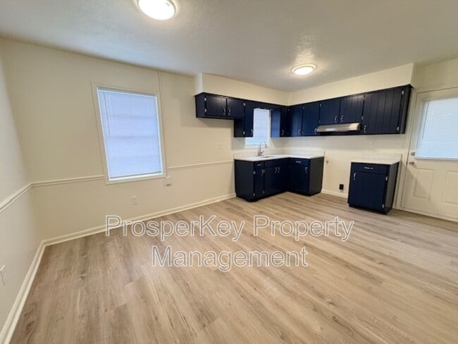 Photo - 1732 Melody Dr