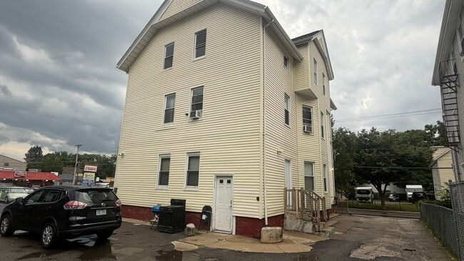188 Division St Unit FL 3