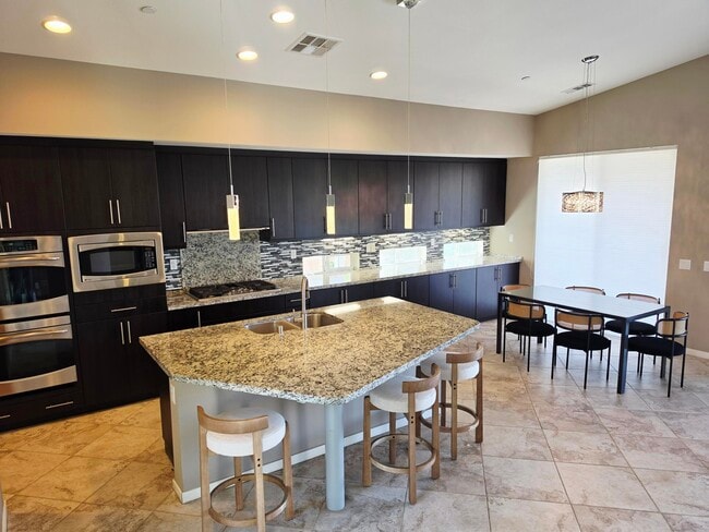 Photo - 4415 Vantage Ln