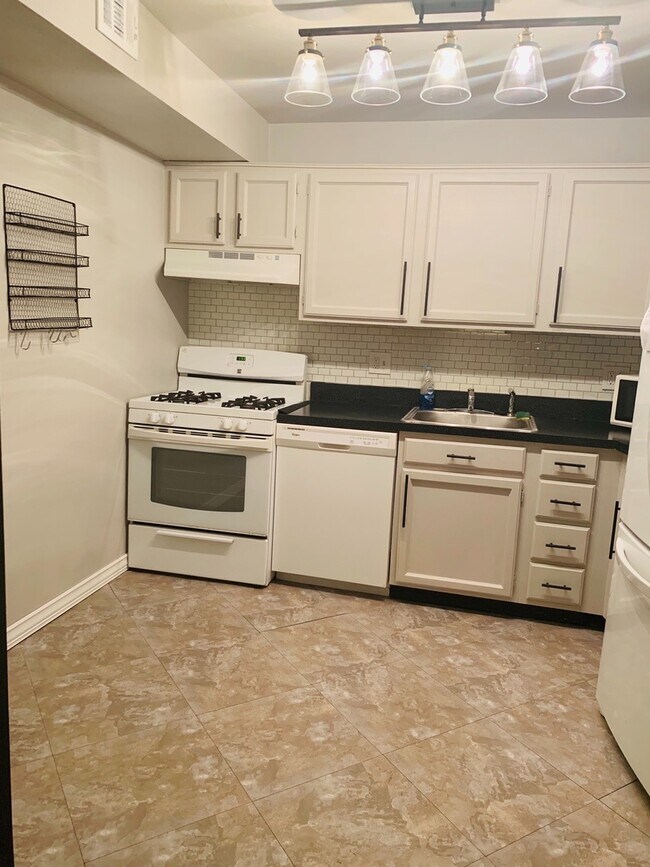 Photo - Beautiful 1 BR/1 BA Condo in North Creek P...