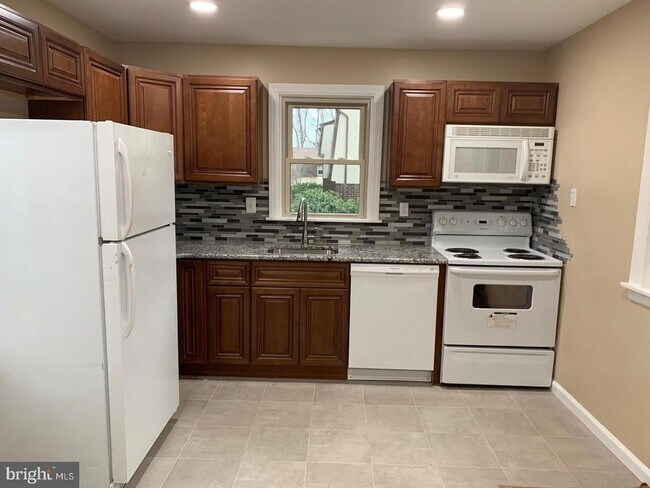 Photo - 1017 N York Rd