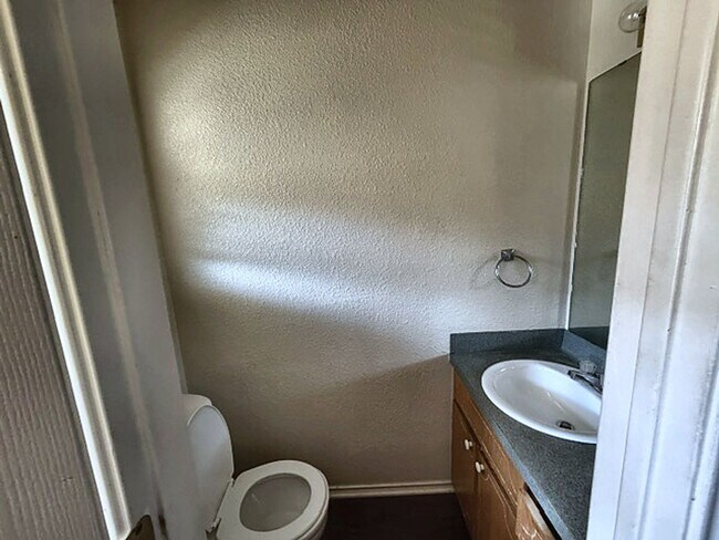 Photo - 4411 Abigail Dr Unidad C