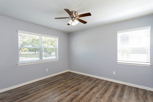 Photo - 3601 Murworth Dr Unit 1