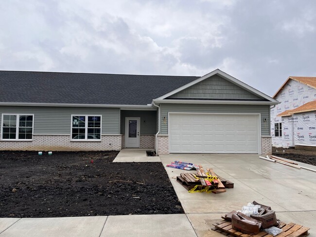 Newly built three-Bedroom Ranch Home in Wa... - Newly built three-Bedroom Ranch Home in Wa...