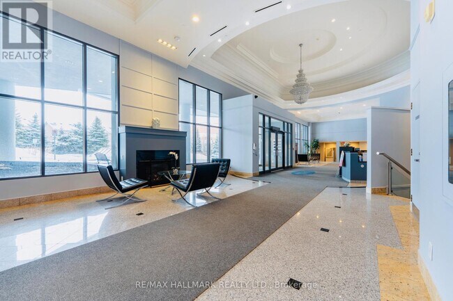 Photo - 11121 Yonge St Unité 304