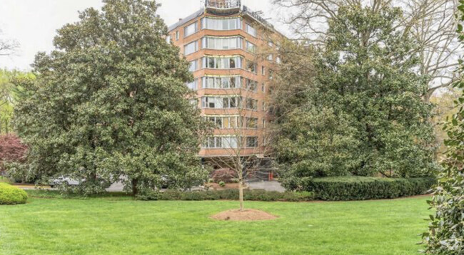 Building Photo - 4200 Cathedral Ave NW Unit 509 Rental