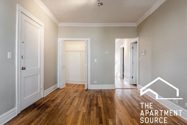 Photo - 3141 W Wellington Ave Unit 2