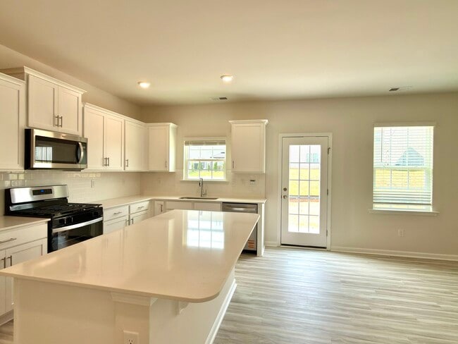 Photo - 123 Pecan Grove Ln