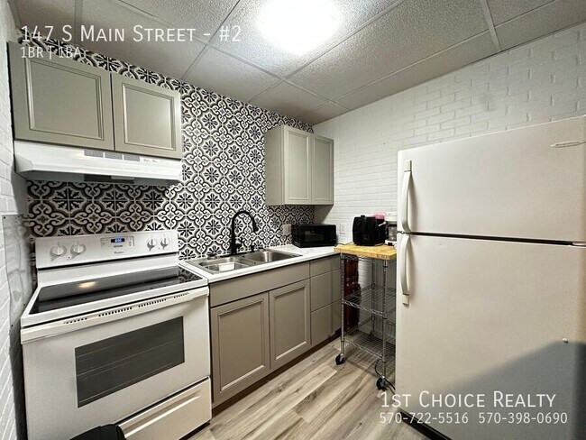 Photo - 147 S Main St Unit #2