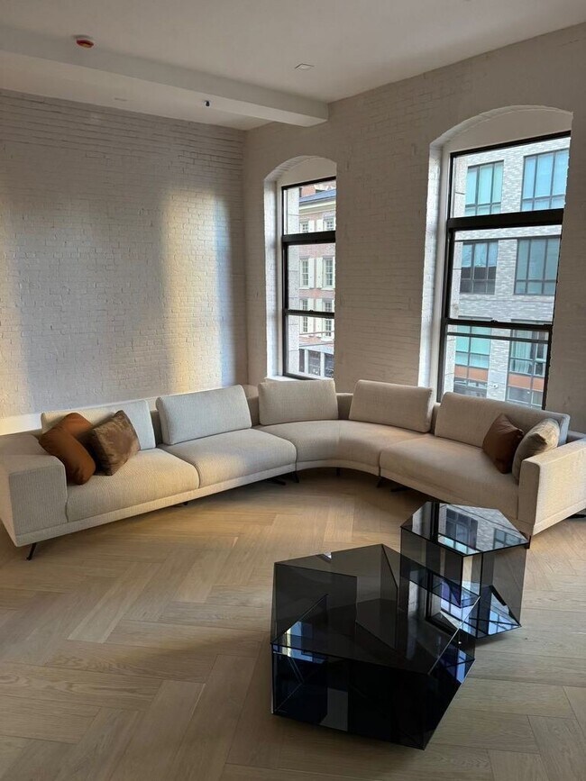 Photo - 125 Broad St Unit 6