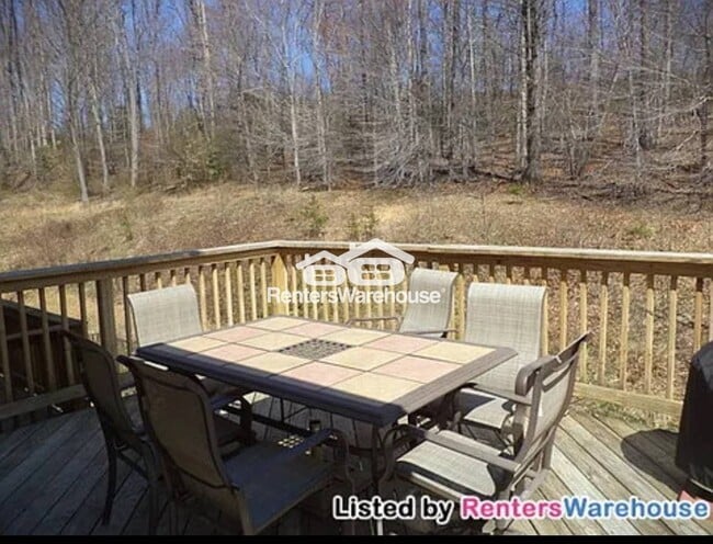 2571 Vireo Ct