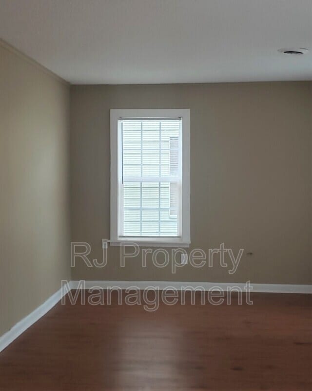 Photo - 3430 Kirby Ave