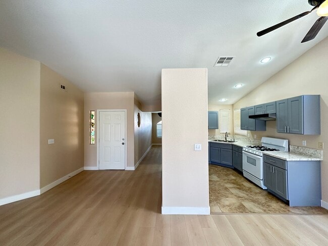 Photo - Vista Del Sol-Phase 8
