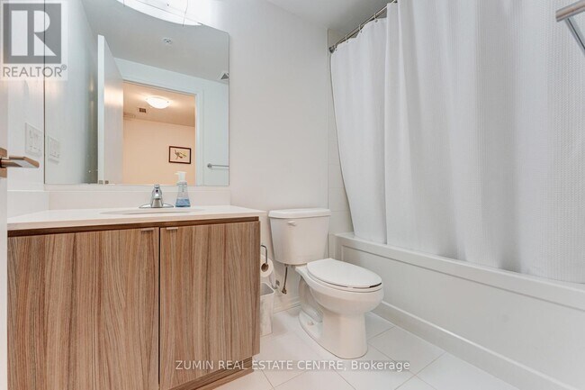 Photo - 408 Browns Line Unit 312