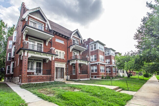 6016 Waterman Blvd Unit 3E