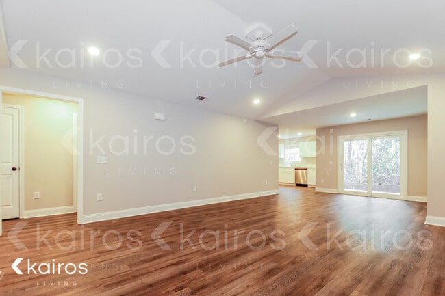 Photo - 173 Cottage Grove Rd