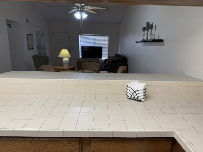 Photo - 5518 E Lindstrom Ln