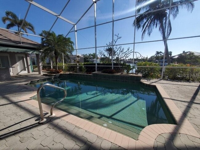 Photo - 811 W Henry St