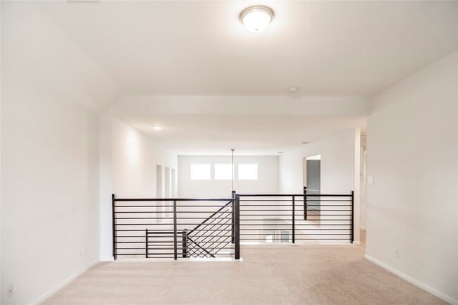 Photo - 208 Cambria Green Ln