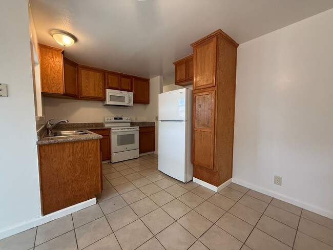 Photo - Lynn Ave Duplex Unit 403