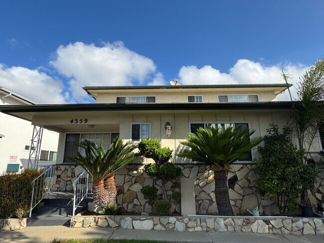 136th 4359 Apartments