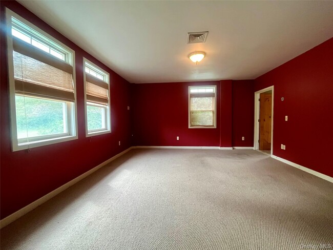 Photo - 769 Bullville Rd