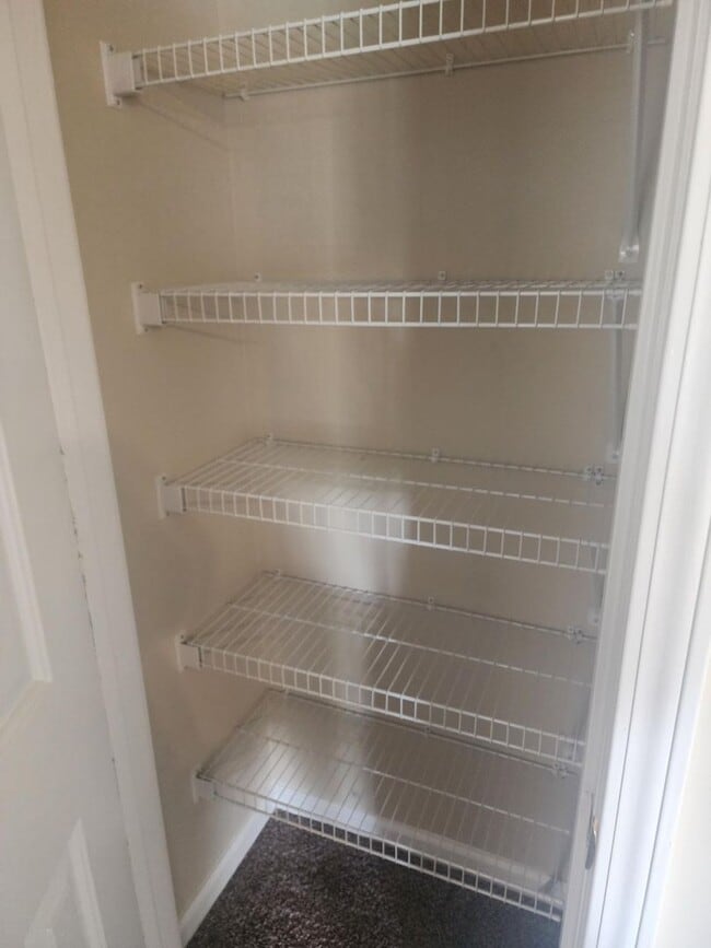 Photo - Wexford Condominiums, Anderson, SC Unidad 204-7