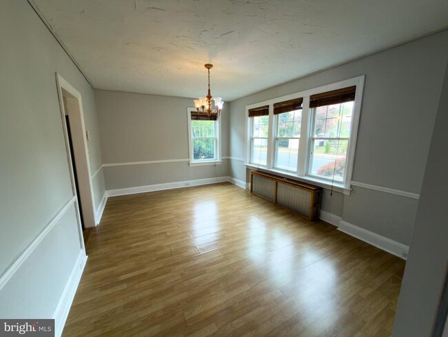 Photo - 409 Sanhican Dr